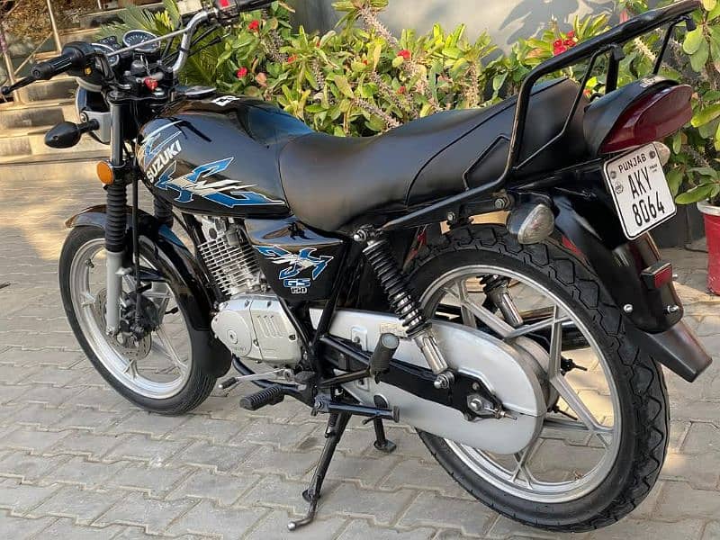 Suzuki GS SE 150cc 8