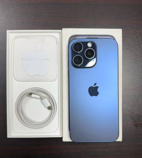 iPhone 15 Pro Max 100% BH Factory Unlocked with complete original box 0