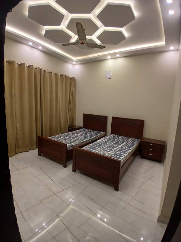 10 MARLA BRAND NEW BEAUTIFULL FULLY FURNISHED HOUSE FOR RENT 5