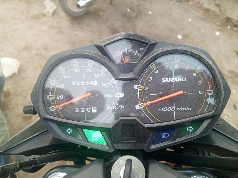 Suzuki GR-150 model 2022 brand new condition 09/10 7