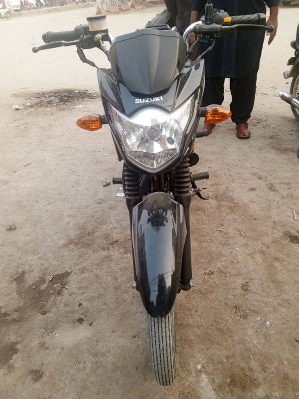 Suzuki GR-150 model 2022 brand new condition 09/10 10