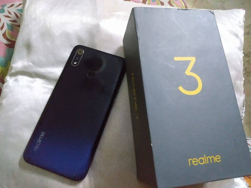 Realme 3 2