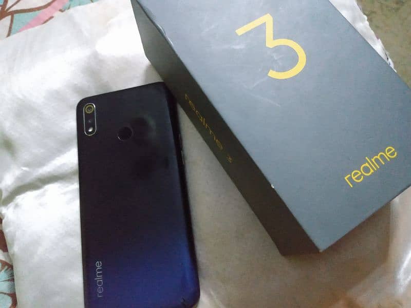 Realme 3 5