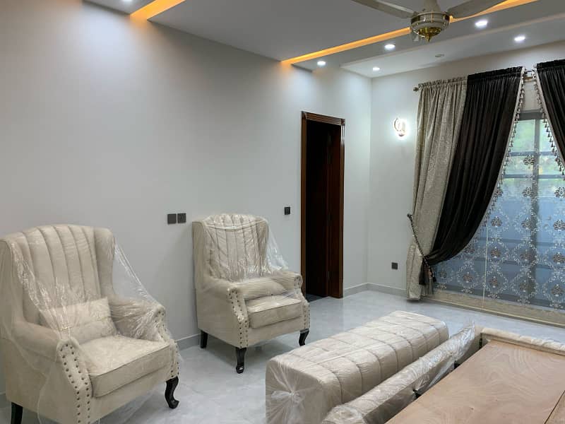 ONE KANAL UPPER PORTION AVAILABLE FOR RENT IN VALENCIA TOWN LAHORE 3