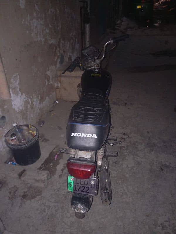 hunter bike hai 2011 model hai tanki tapa new Hain 0