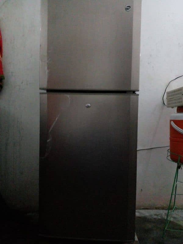 Gently used refrigerator for sale, Great condition! 2