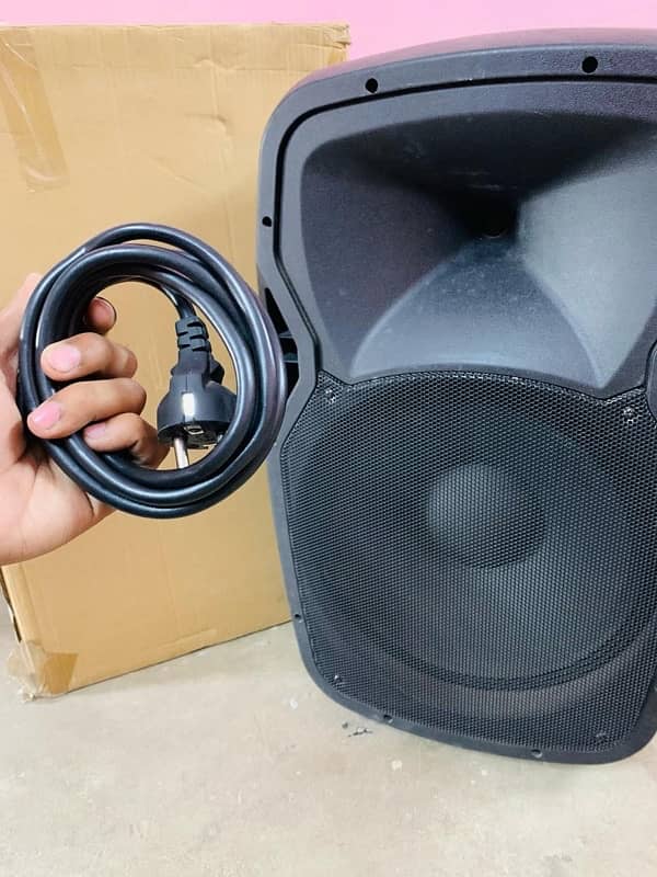 ROHS IMPORTED  SPEAKER 15INCH RECHARBLE 3