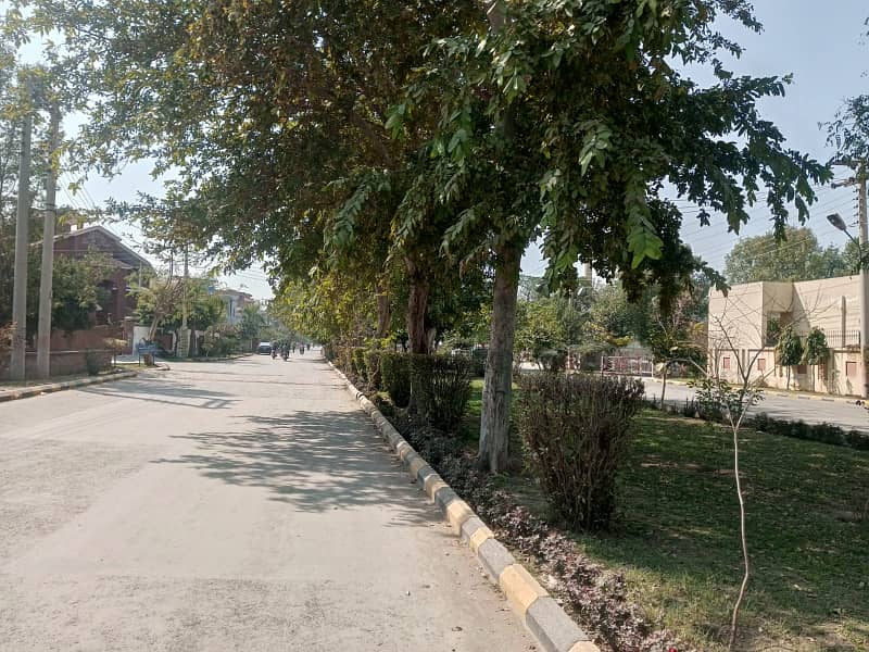 12 Marla Corner Three Side Open Commercial Plot IEP Town Sector B Near Wapda Town Lahore 2