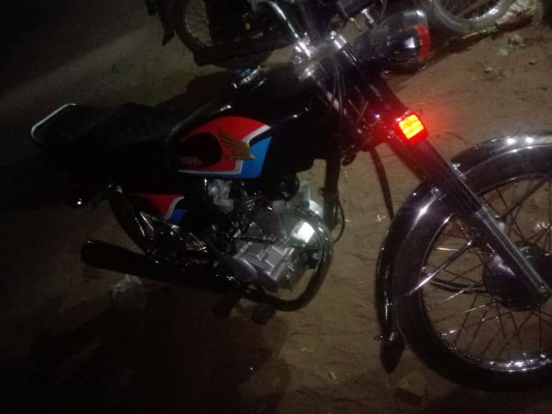 Honda 125 okay gadi Karachi location malir 0