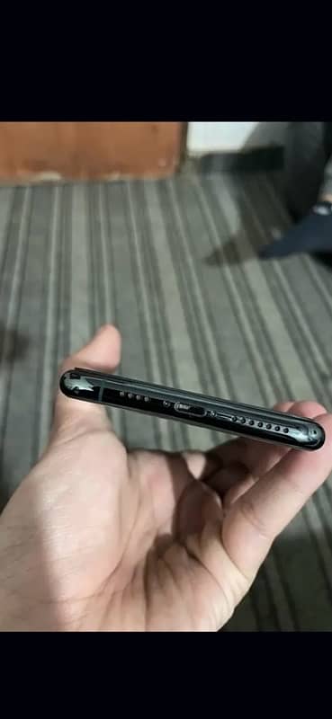 iPhone 11 Pro Max pta 4