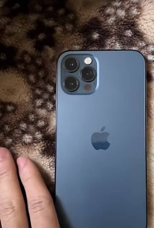 Apple iPhone 12 Pro 2