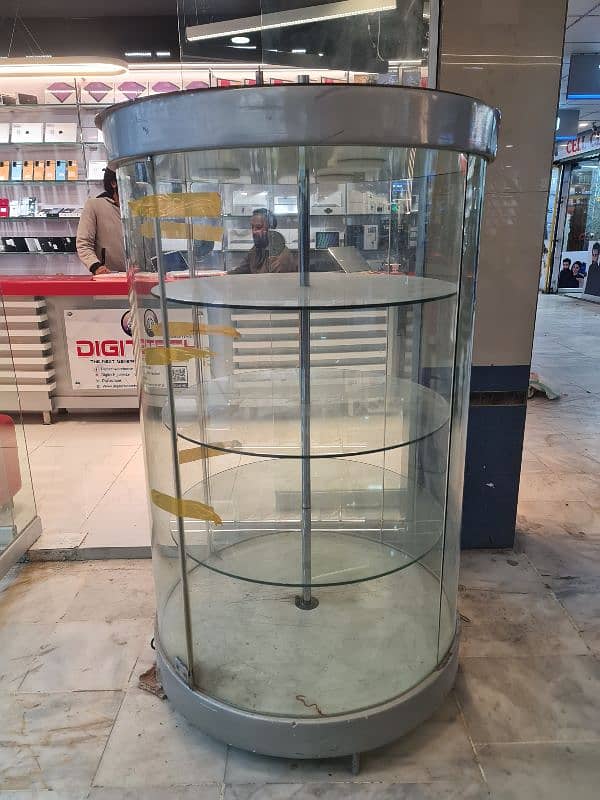 Revolving Glass Display (urgent sale) 0