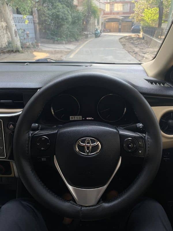 Toyota Corolla Altis 1.6 Automatic 2018 6