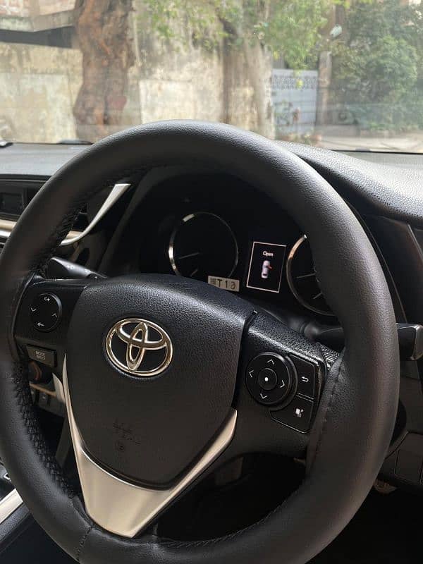 Toyota Corolla Altis 1.6 Automatic 2018 9