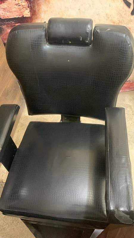 Salon Chair for Sale 1