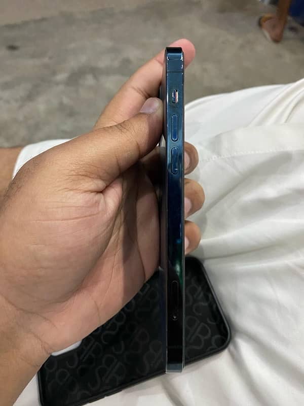 Iphone 12 pro 128 GB NON PTA FACTORY UNLOCK 2