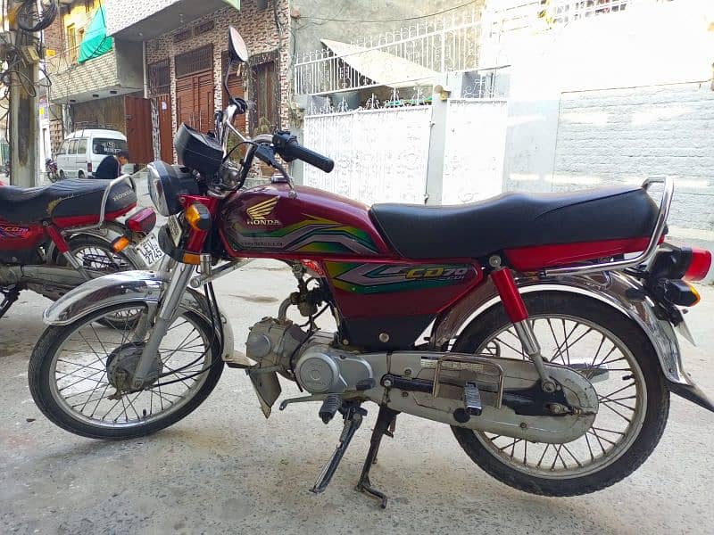 honda cd 70 for urgent sale 0