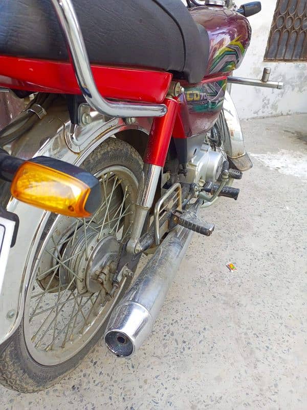 honda cd 70 for urgent sale 3