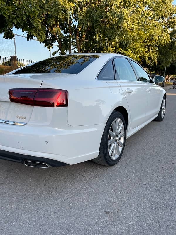 Audi A6 2015 4