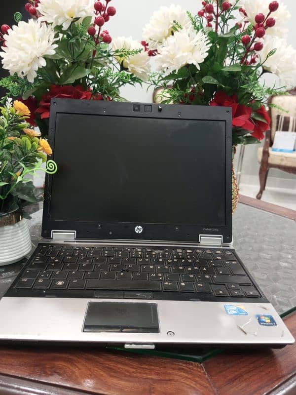 HP ELITEBOOK LAPTOP 4 RAM 64bit 10 by 10 condition urgent sale 9