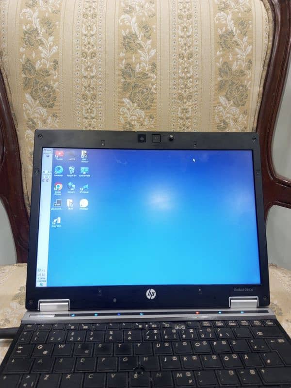 HP ELITEBOOK LAPTOP 4 RAM 64bit 10 by 10 condition urgent sale 17