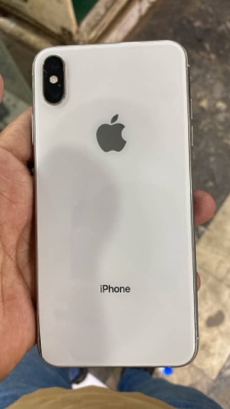 Xs max 512 gb fu non pta back camera issue 0