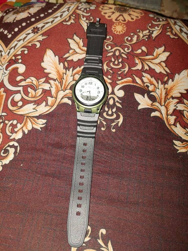 Casio Aw-80 Dual time in 10/10 Condition 7