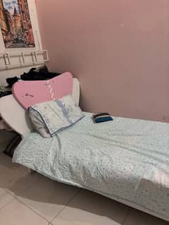 pink and white bed for girls