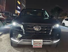 Toyota Fortuner V 2021