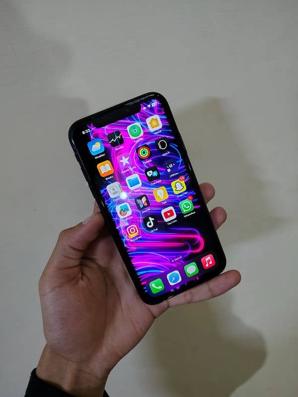 iphone Xr with box and cable exchange / sale 1