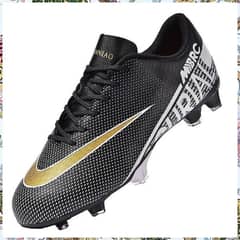 Football shoes Premium Quality Size UK 7