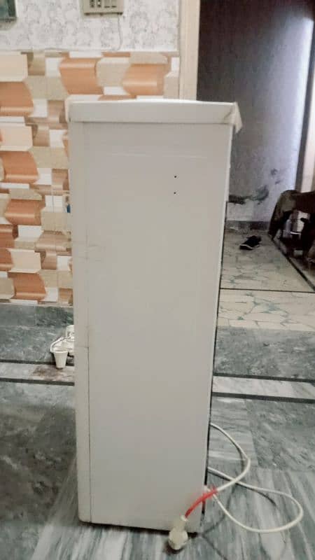 water dispenser urgent sale 03000845766 3