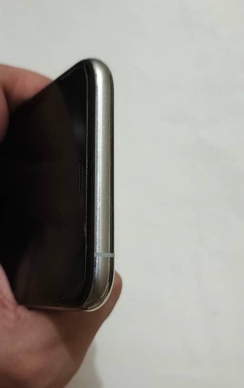 Iphone 11 pro 256gb pta approved 3