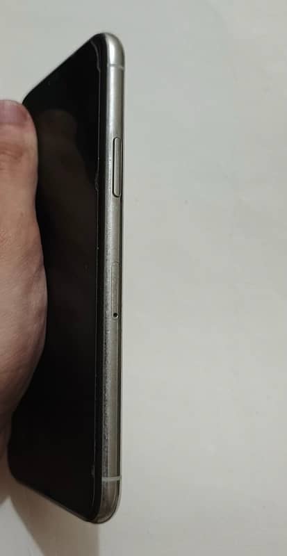 Iphone 11 pro 256gb pta approved 4