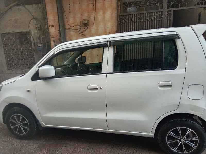 Suzuki Wagon R 2017 4