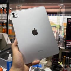 iPad Pro M4 256 GB box charger 0347-7469925 contact my WhatsApp