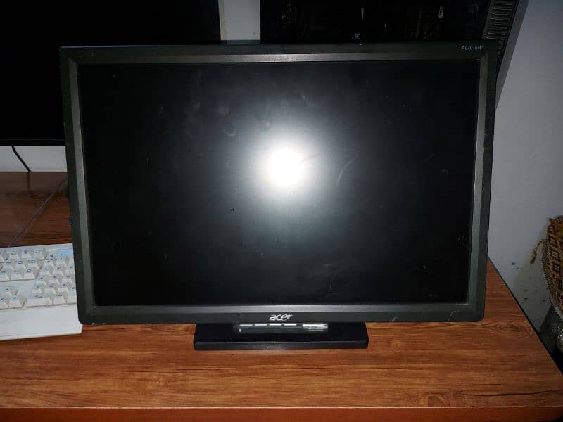 Acer 18 inch moniter 0