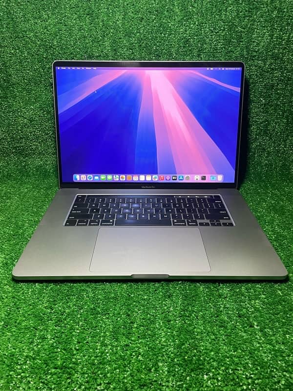 MacBook Pro i9,2019,  (64/ 2 Tb) 0