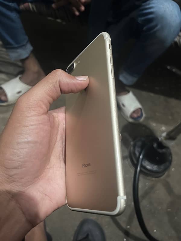 IPhone 7plus 128gb pta aprowd 3