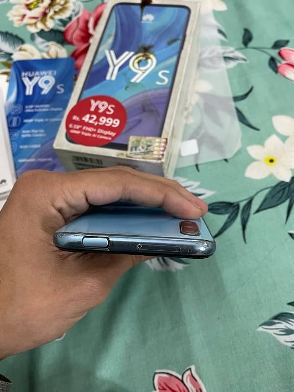 Huawei y9s 6/128 5