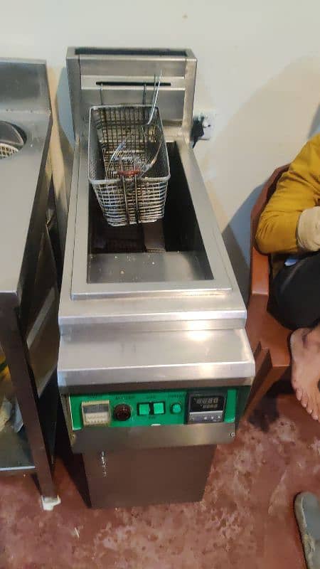 restaurant equipment in excellent condition 1