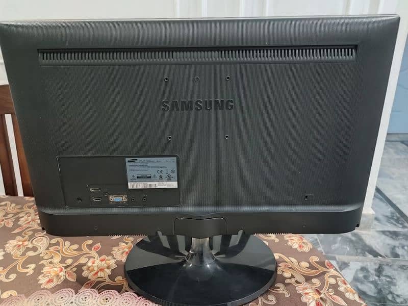 Samsung 27" LED OLED Gaming Monitor 1