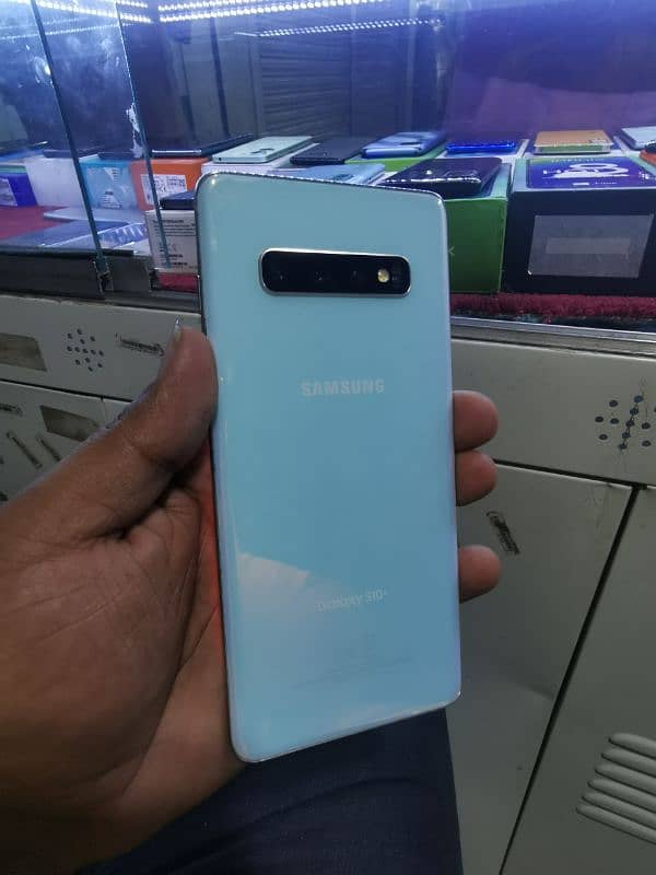 Samsung s10 Plus 8GB Ram 128GB Mamry Screen Finger 0