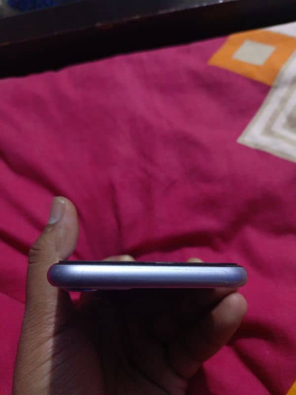 iphone 11 Non PTA 128GB Condition 10/10 6