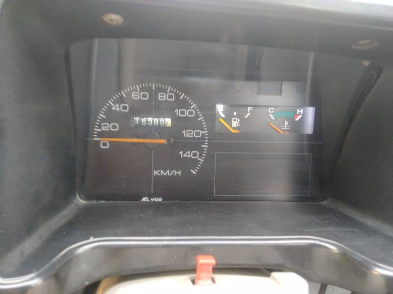 Suzuki Mehran 2006 urgent salle 5