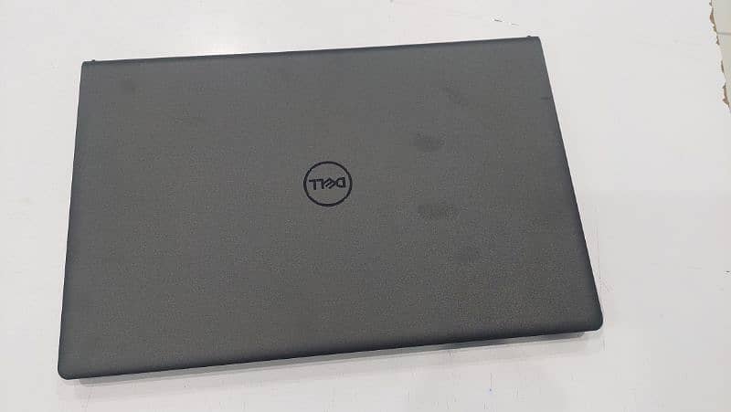 DELL INSPIRON 3520 0