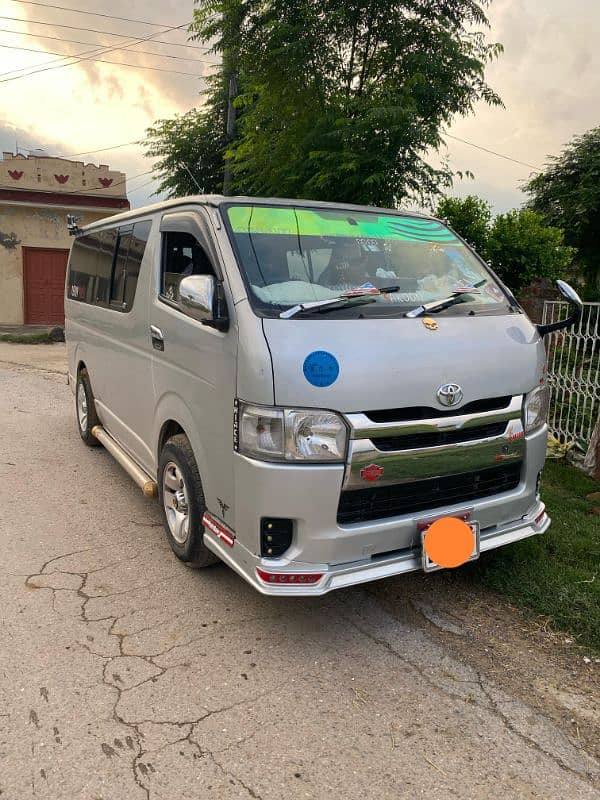 Toyota hiace 200 12/15 6