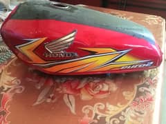 125 Fuel tank available  for sell