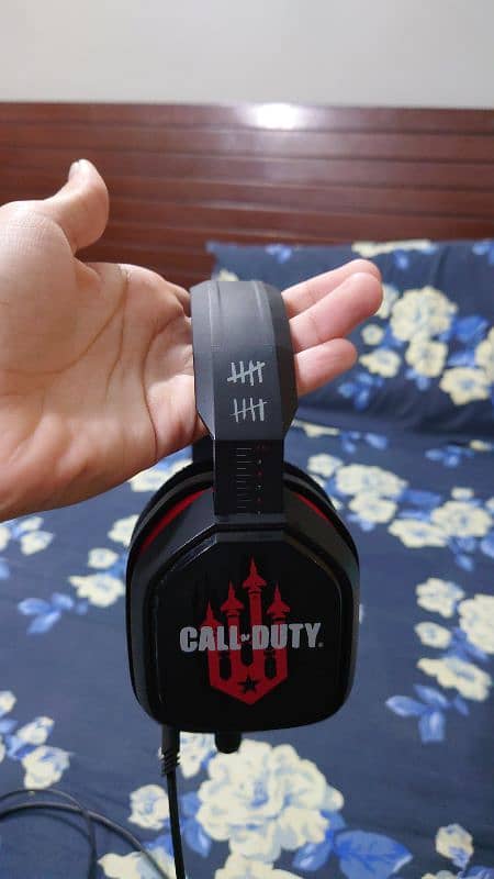 Astro A10 wired headphone Call of duty limited edition 0