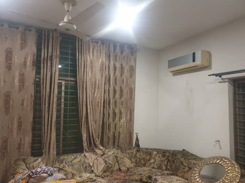 10 Kv Solar And 5 A. C Installed Kanal Double Unit House For Rent DHA Phase 8 - Ex Park View Lahore 16